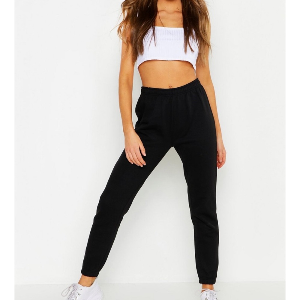 BRAND NEW Basic Joggers from Boohoo